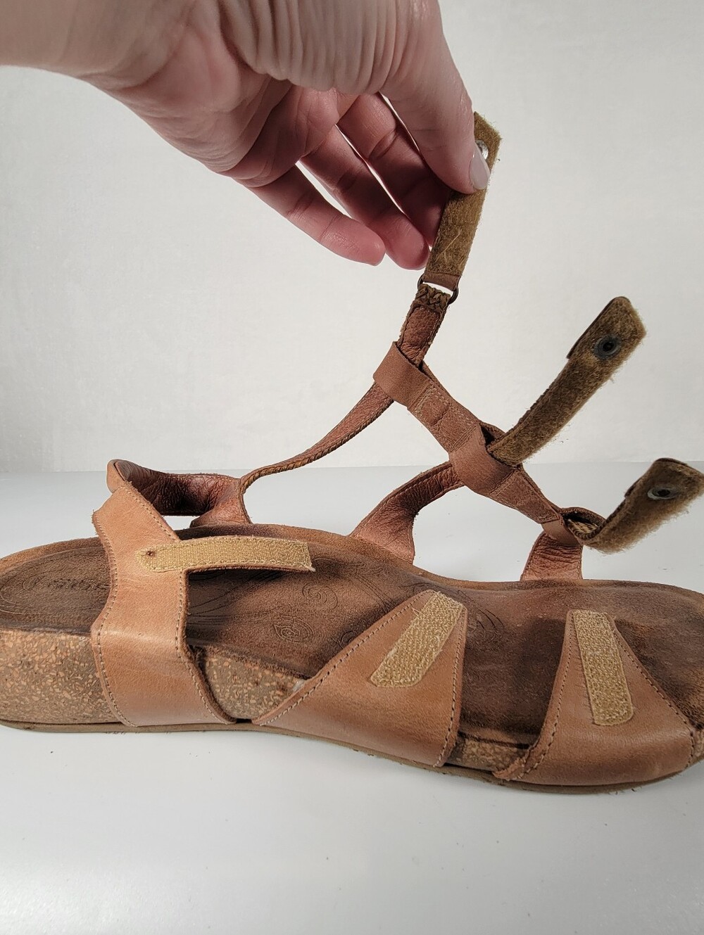 Taos Eleanor Sandal In Camel, Size 10-10.5 - Picture 9 of 14